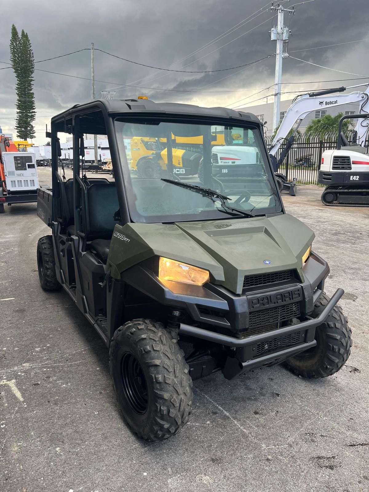 2019 Polaris Ranger 570 Crew EFI Utility Vehicle - 4 Passenger