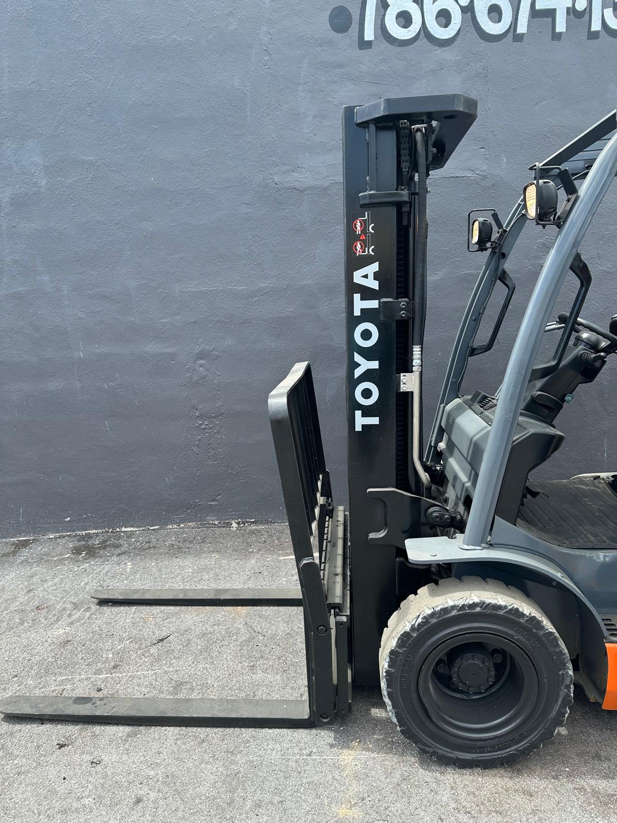 2015 Toyota Forklift 4,500LB 3 Stage - Stock#: FL7640