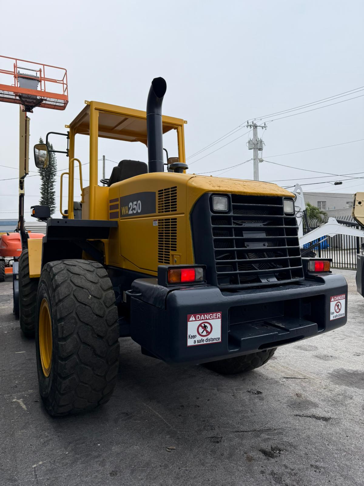 Komatsu WA250-5 Wheel Loader