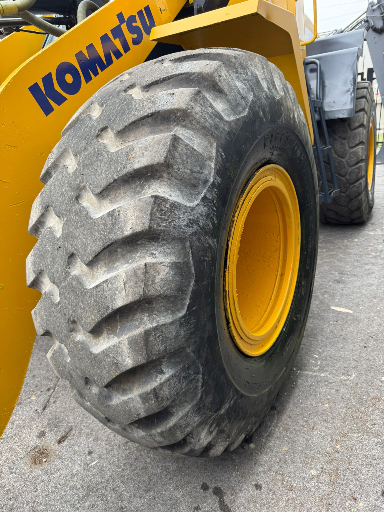 Komatsu WA250-5 Wheel Loader