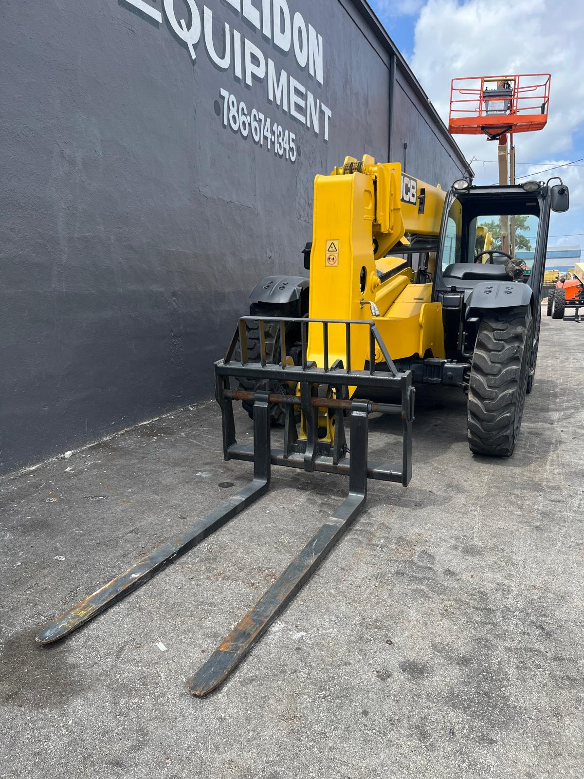 2014 JCB 507-42 7000lbs Telehandler - Stock# TJCB6208