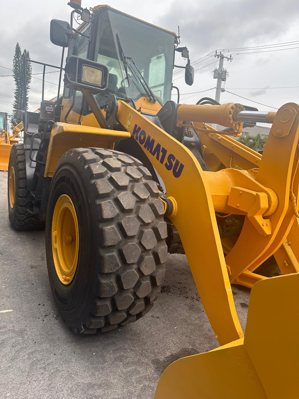 2014 Komatsu WA380-7 Wheel Loader