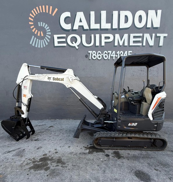 2018 Bobcat E32i Mini Excavator