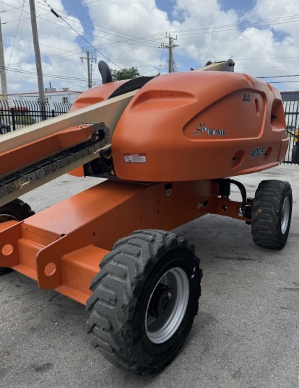 2014 JLG 400S 4WD Diesel Telescopic Boom Lift
