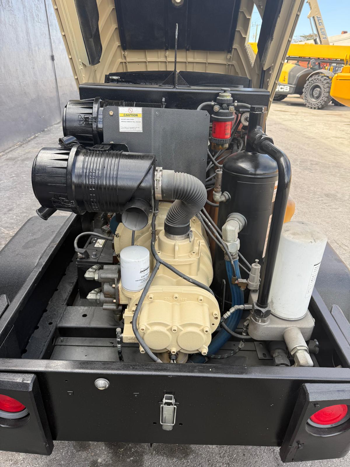 2012 185 CFM Portable Doosan Diesel Air Compressor