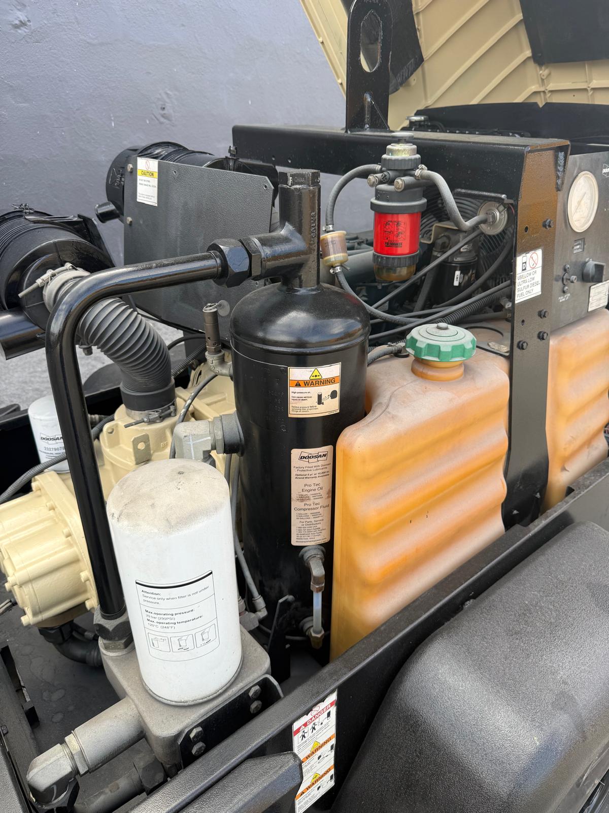 2012 185 CFM Portable Doosan Diesel Air Compressor