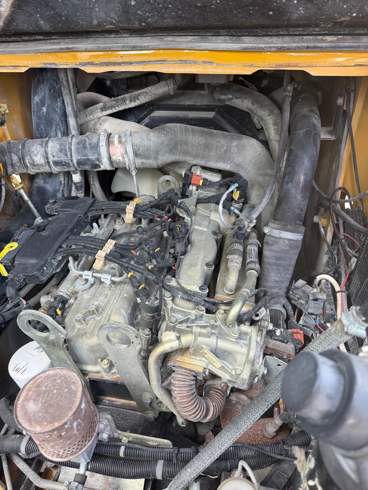 2014 Cat DP70N 12,300 lb Diesel Forklift