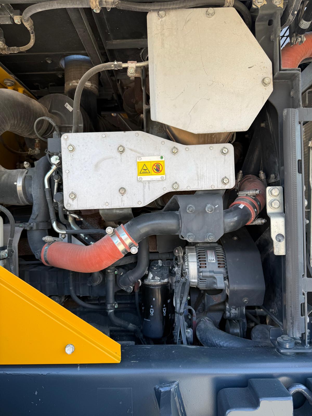 2015 Komatsu WA270-7