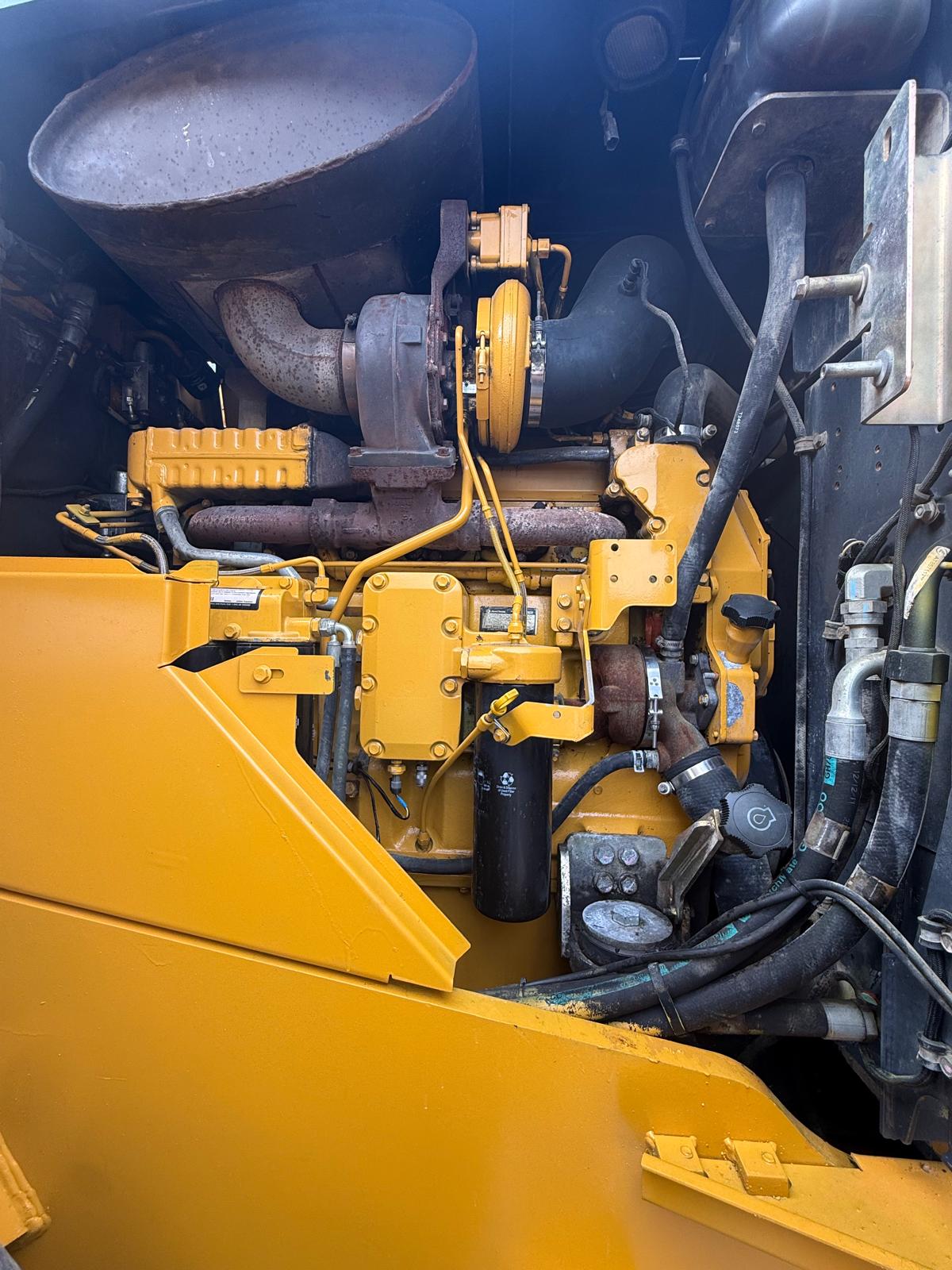 2012 John Deere 824K Wheel Loader