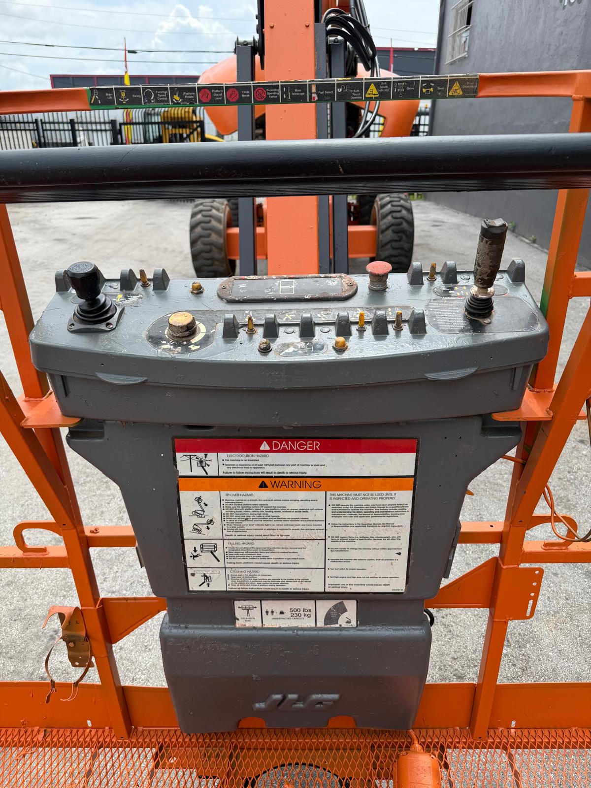 2008 JLG 660SJ 4WD