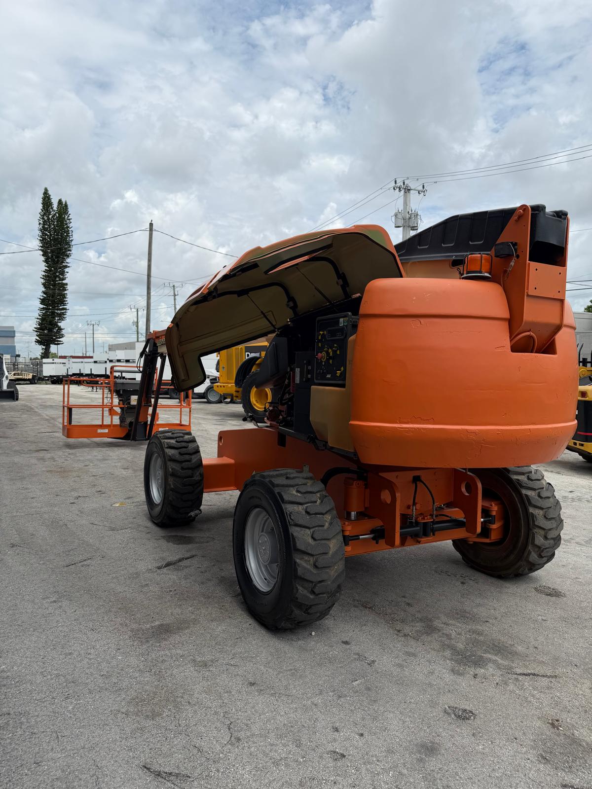 2008 JLG 660SJ 4WD